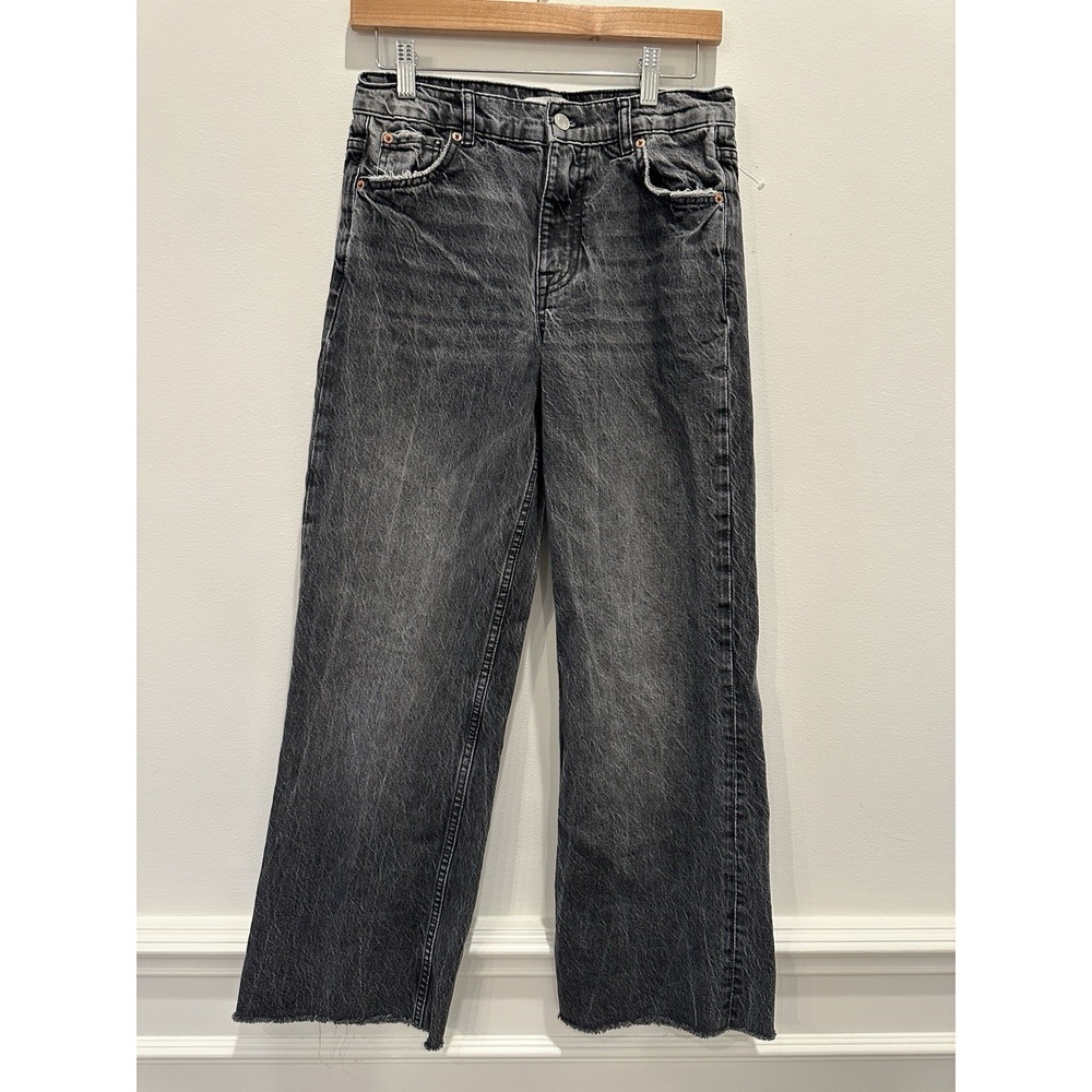 Zara Women's High Rise Straight Leg Jeans Black Wash Distressed Hem Size 4 - Picture 1 of 12